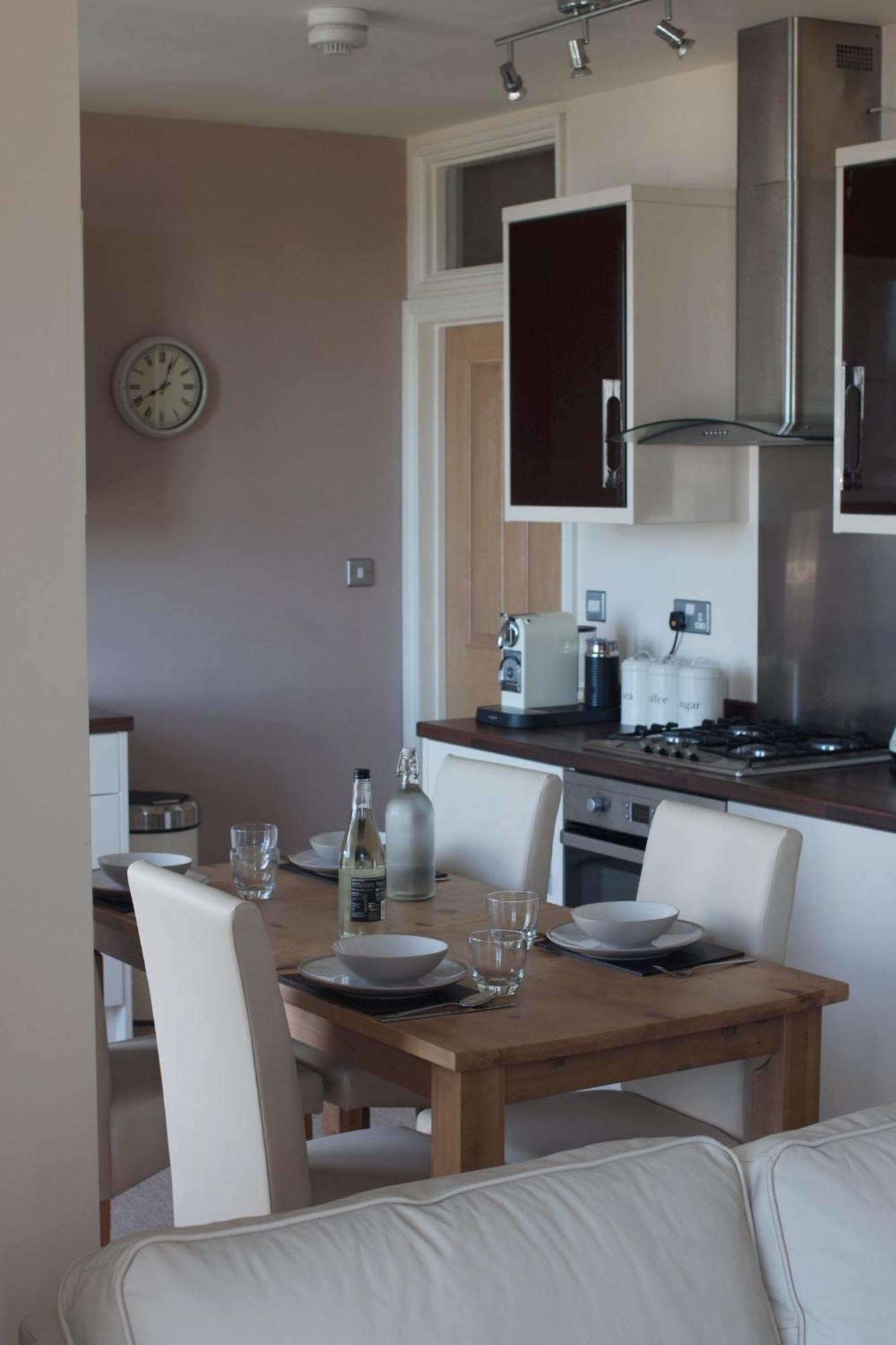 Fairfield Apartment *